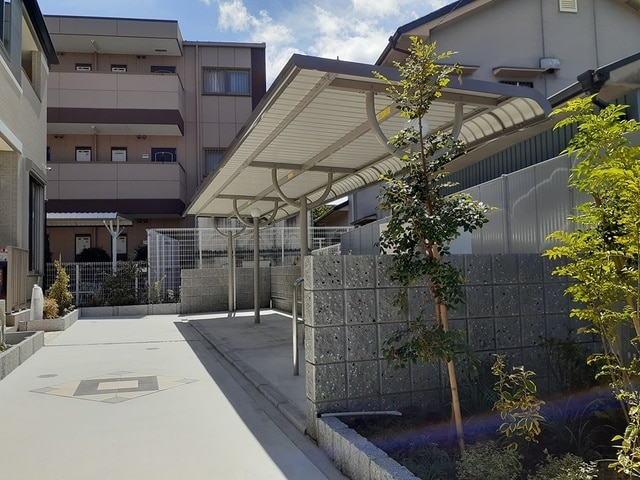 13/20 エントランス