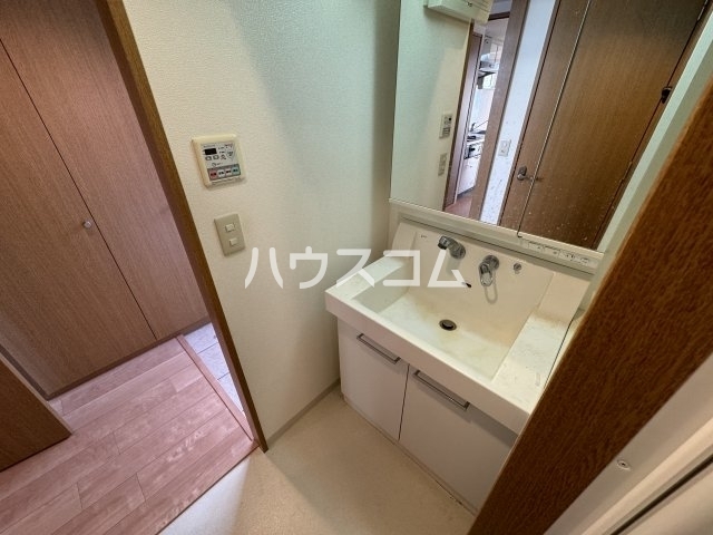 15/30 洗面