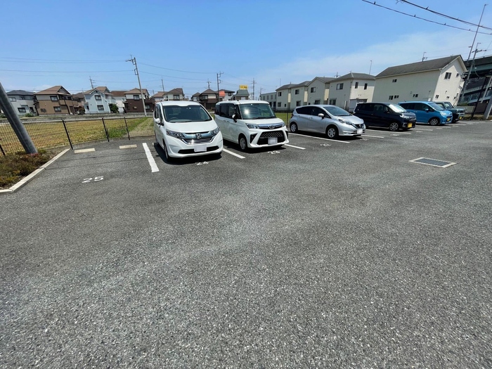 15/18 駐車場