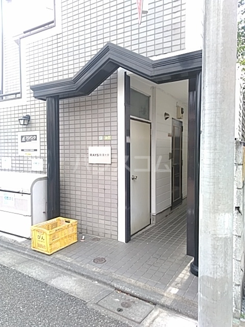 27/30 エントランス