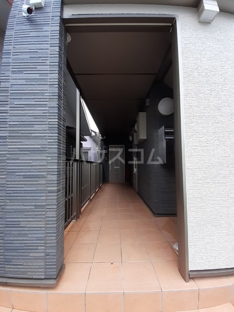 2/4 エントランス