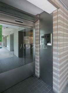 20/22 エントランス