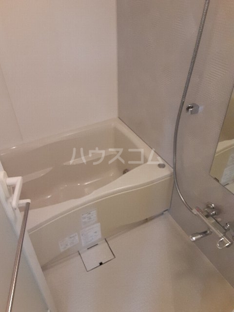 14/30 浴室