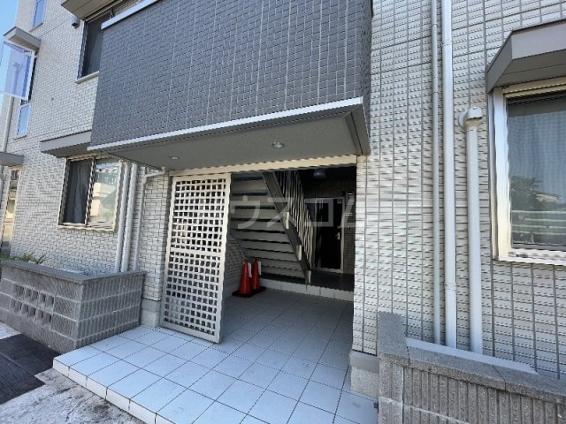 15/17 エントランス