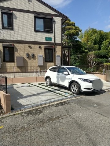 15/17 駐車場