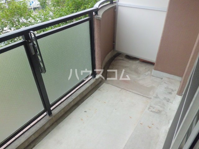 23/30 バルコニー