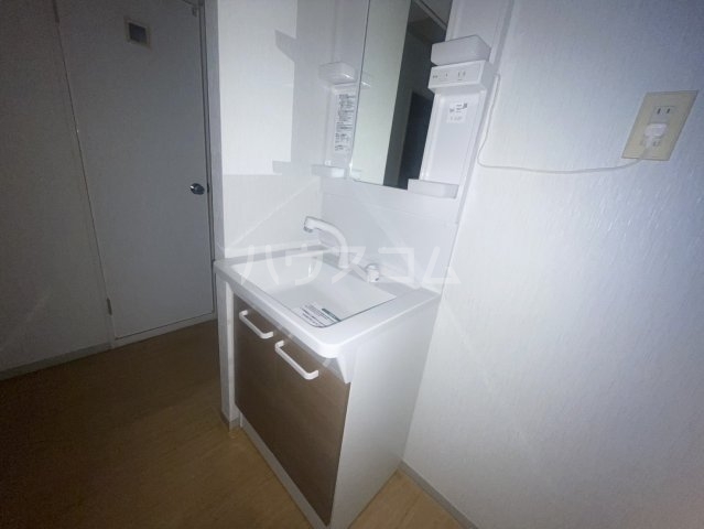16/30 洗面