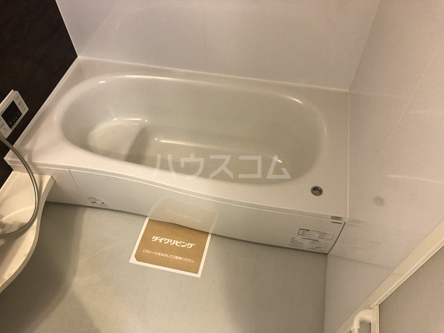 13/30 浴室