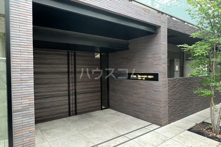 2/4 エントランス