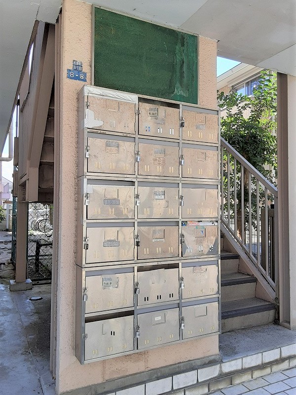 13/17 エントランス