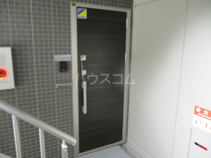 15/17 エントランス