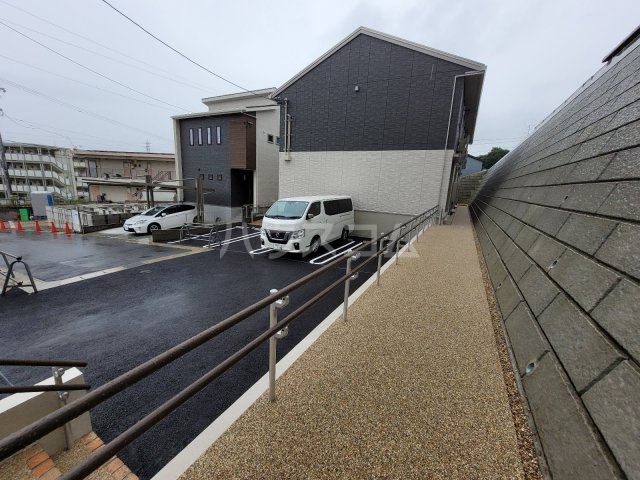 25/30 駐車場