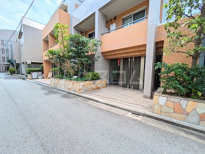 21/24 エントランス