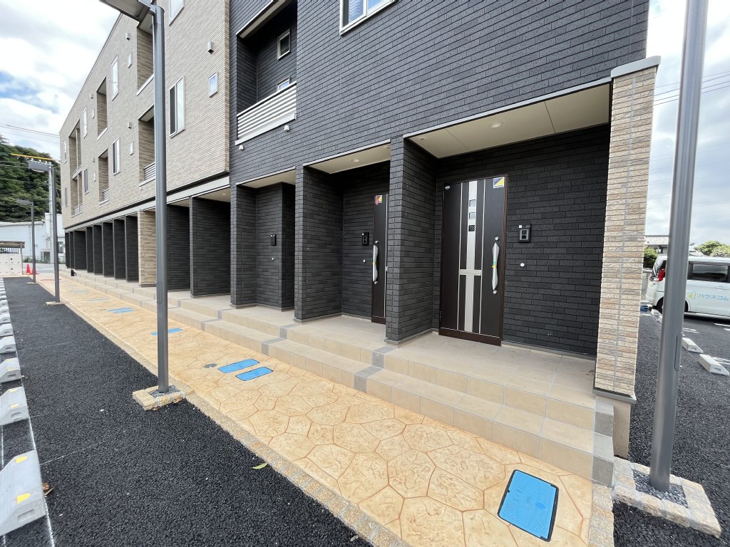 2/4 エントランス