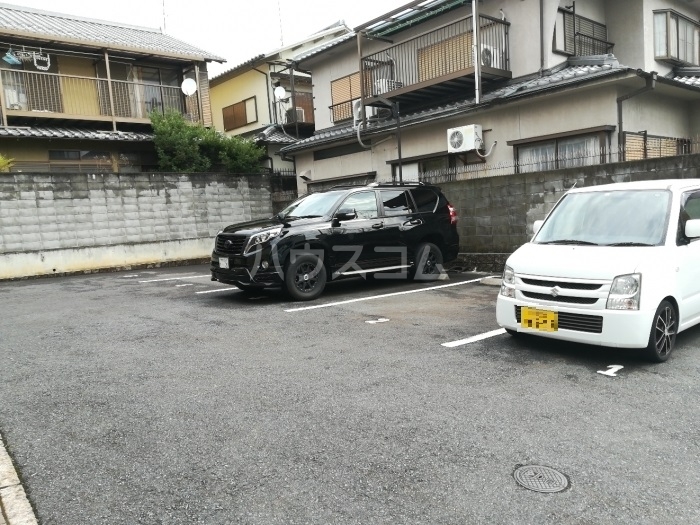 19/26 駐車場