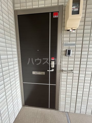 24/30 エントランス