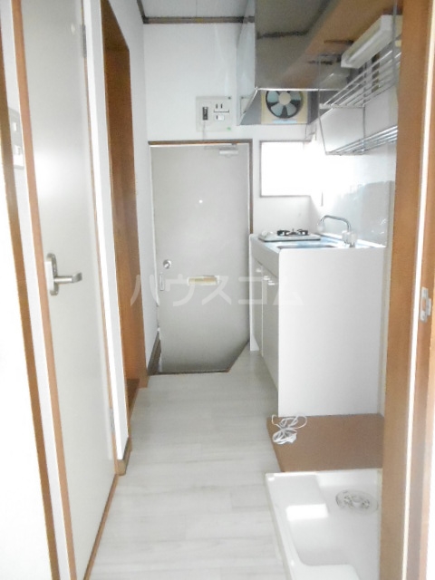 14/19 エントランス