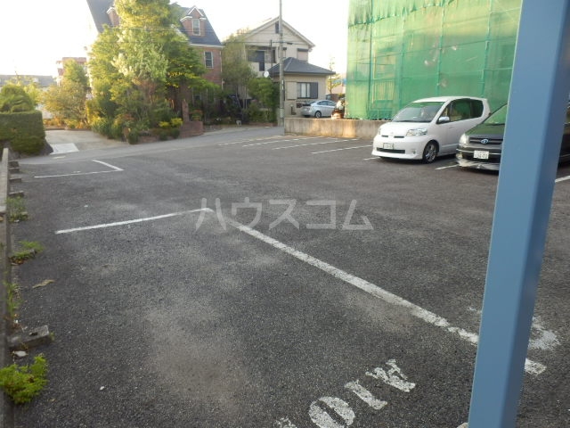 15/22 駐車場