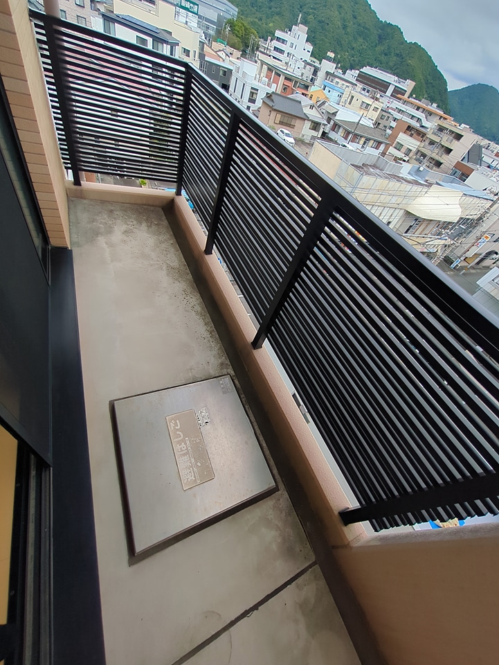 13/21 バルコニー