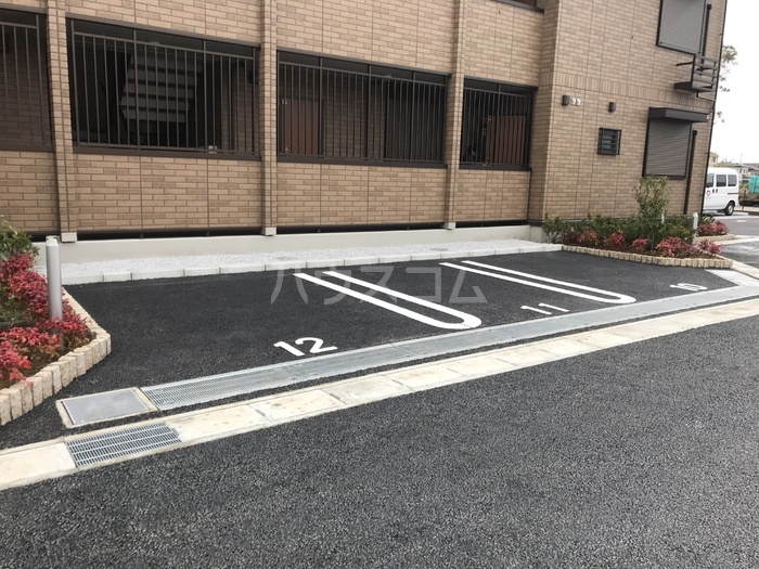 16/26 駐車場