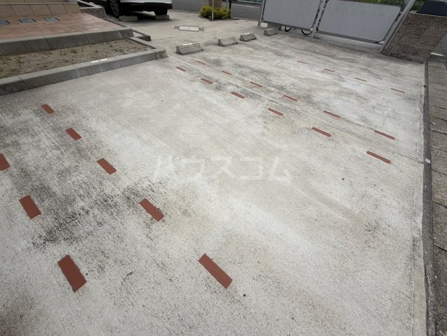 2/10 駐車場