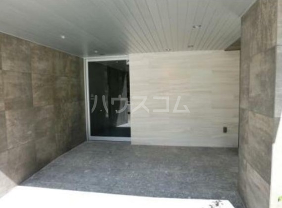 21/24 エントランス