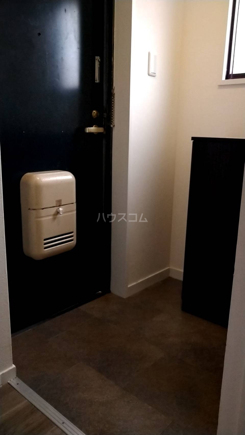13/27 玄関