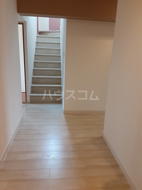 13/30 玄関