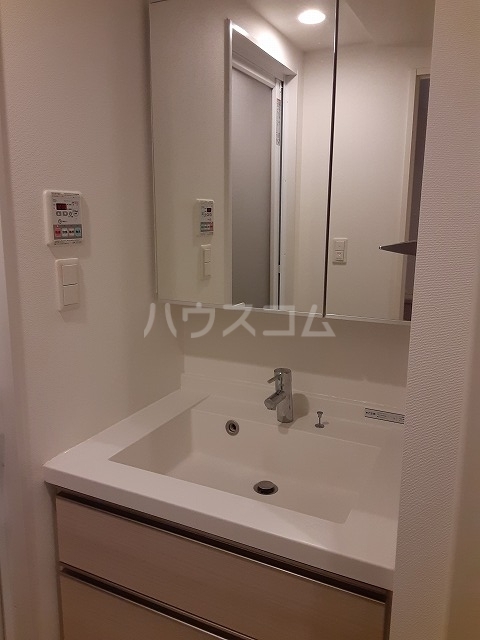 17/30 洗面