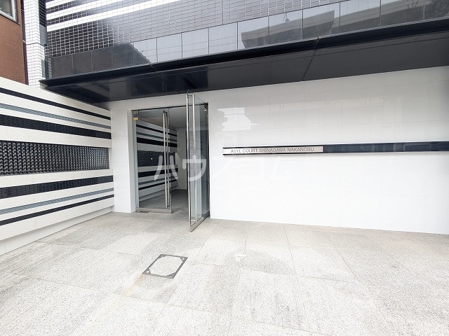 17/26 エントランス