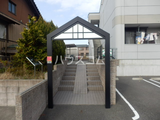 16/24 エントランス