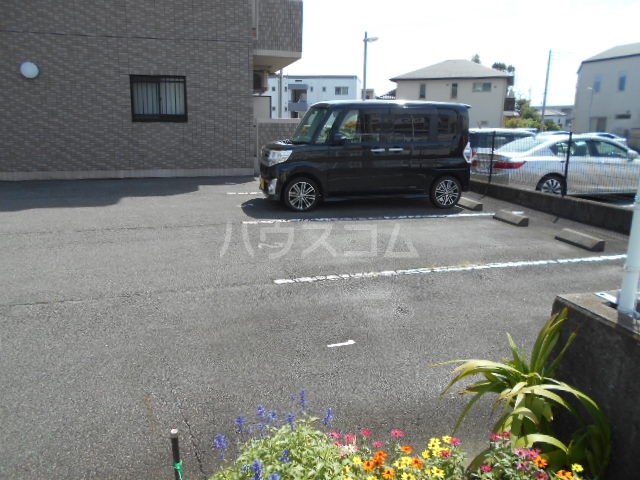 18/19 駐車場