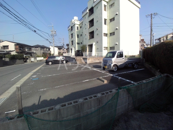 21/30 エントランス