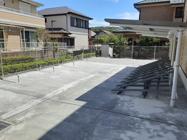 25/30 駐車場