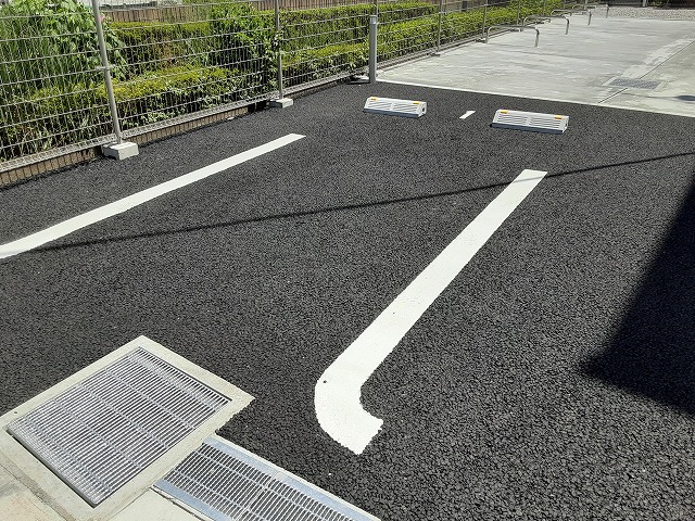 25/30 駐車場