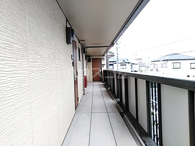 28/30 エントランス