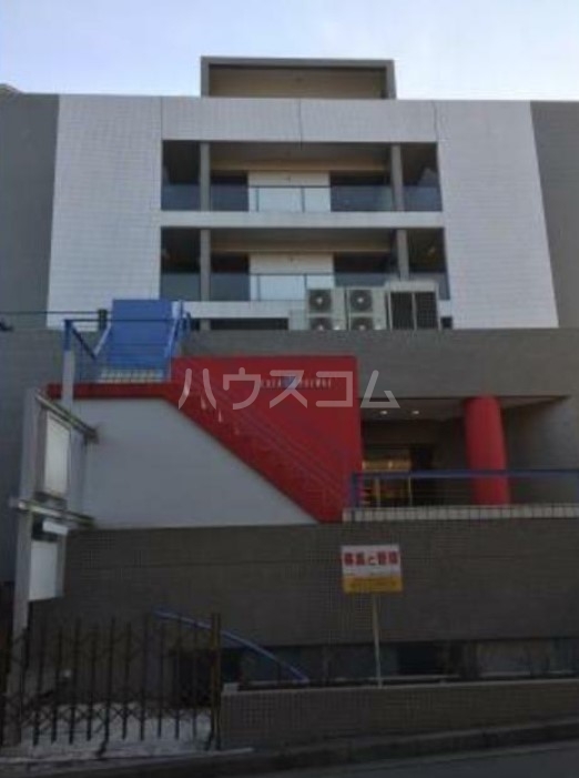 16/26 エントランス