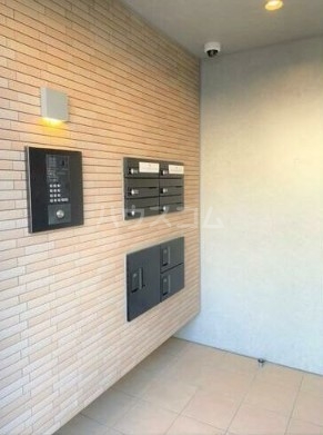 16/26 エントランス