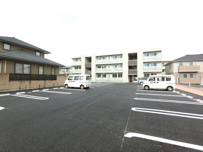 19/20 駐車場