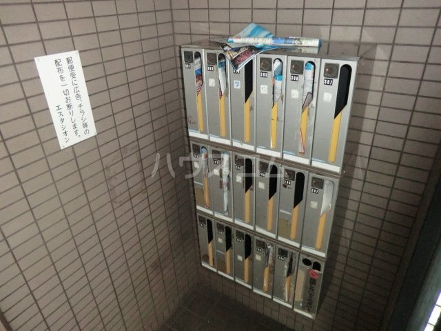 20/30 エントランス