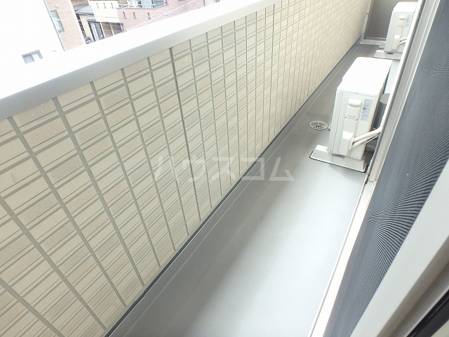 21/30 バルコニー