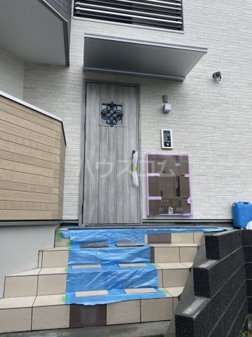 21/23 エントランス