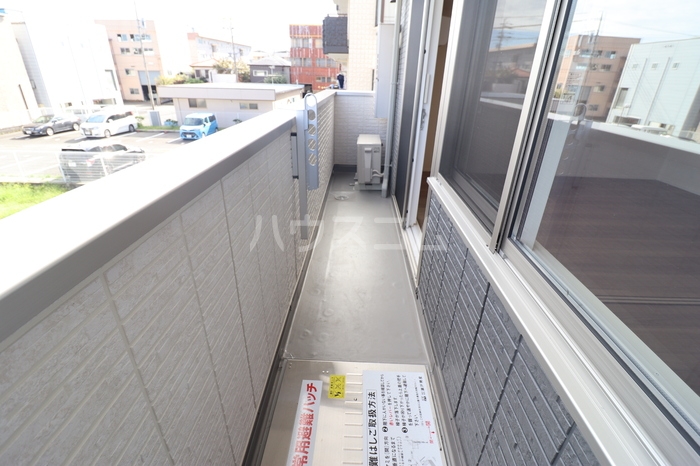 16/23 バルコニー