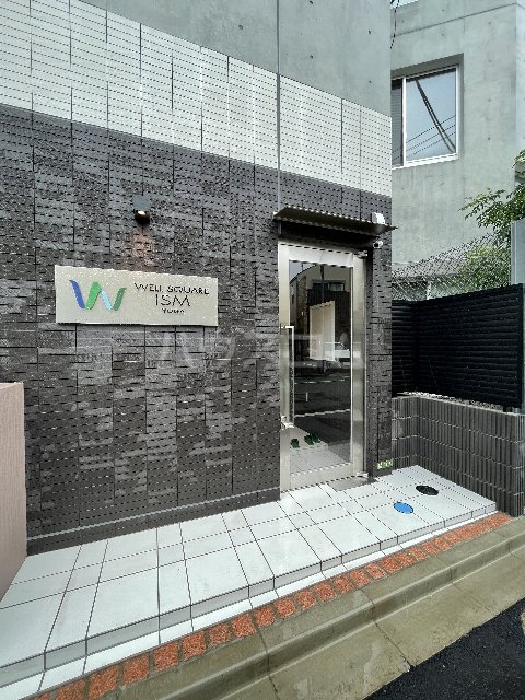 28/30 エントランス