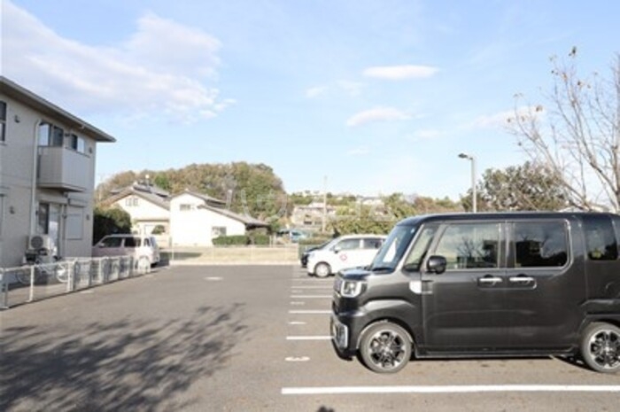 18/19 駐車場