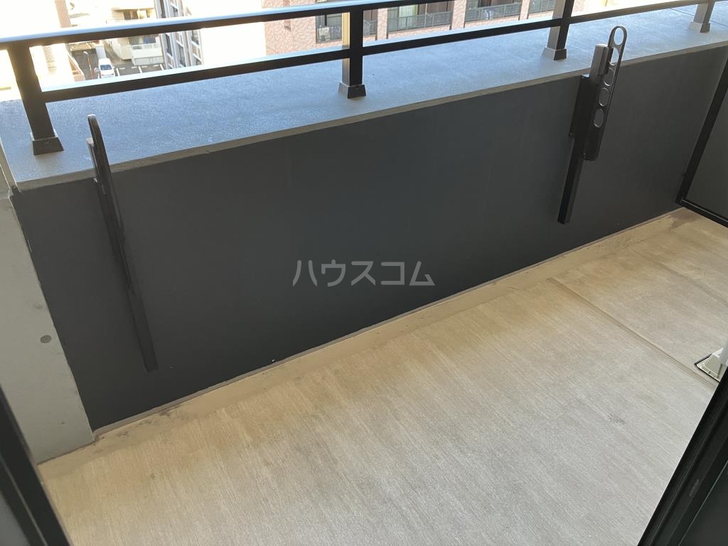 13/23 バルコニー
