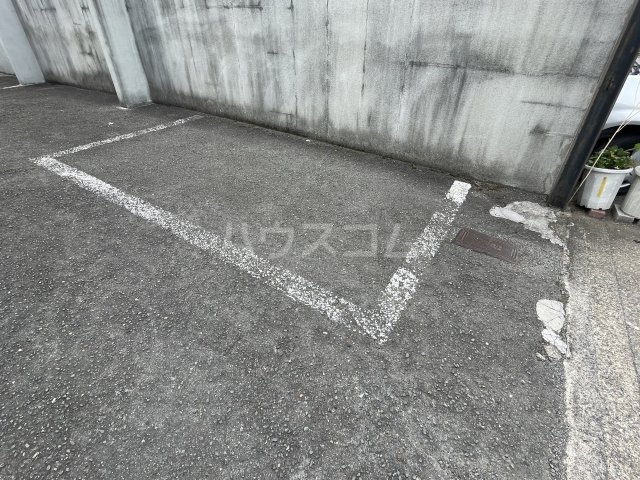 プリシエール河合駐車場