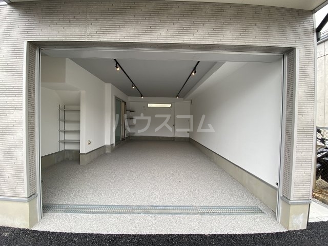28/30 駐車場