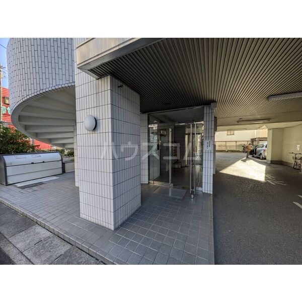 15/24 エントランス