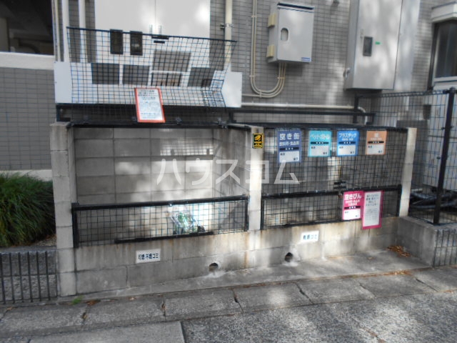28/30 駐車場